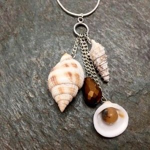 Handmade Shell Necklace Brown/Cream